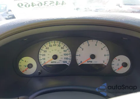 2005 Dodge Grand Caravan Sxt from USA, damaged, VIN 2D4GP44LX5R333392